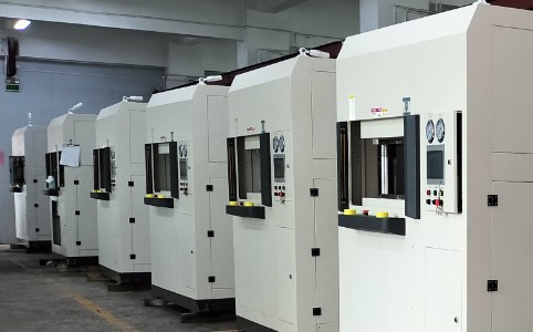 2024碳纤维热压成型机成长趋向